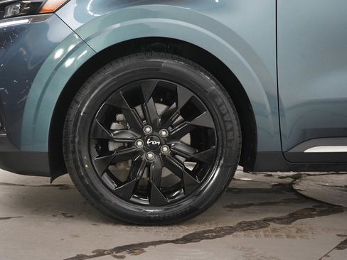 Used 2024 Kia Carnival SX Prestige FWD image 33