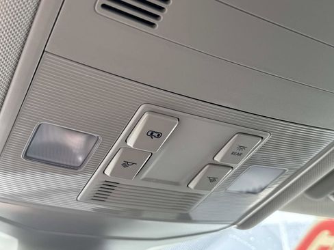 Certified 2025 Volkswagen Jetta S image 28