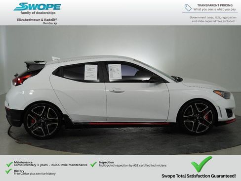 Certified 2022 Hyundai Veloster N FWD image 2