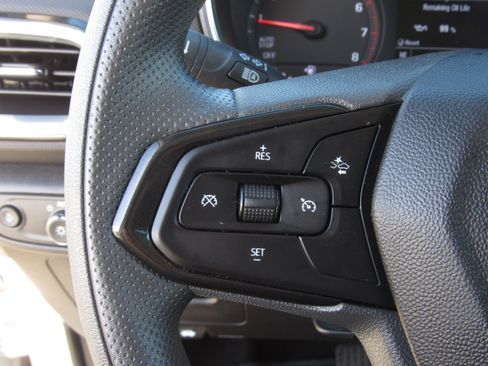 Used 2023 Chevrolet TrailBlazer LT image 23