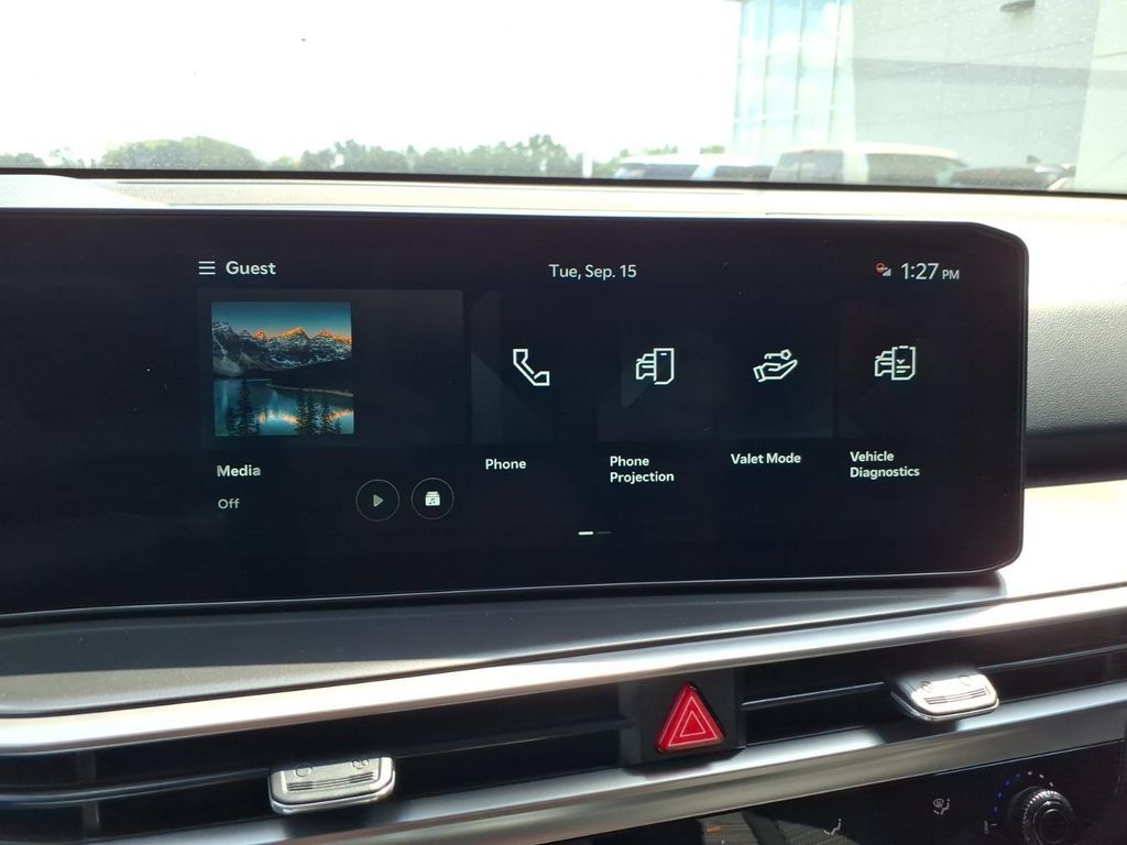 Certified 2026 Kia Sorento LX FWD image 15