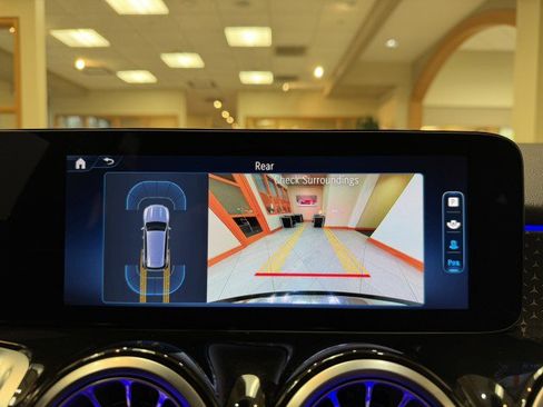 Certified 2025 Mercedes-Benz GLB 250 image 12