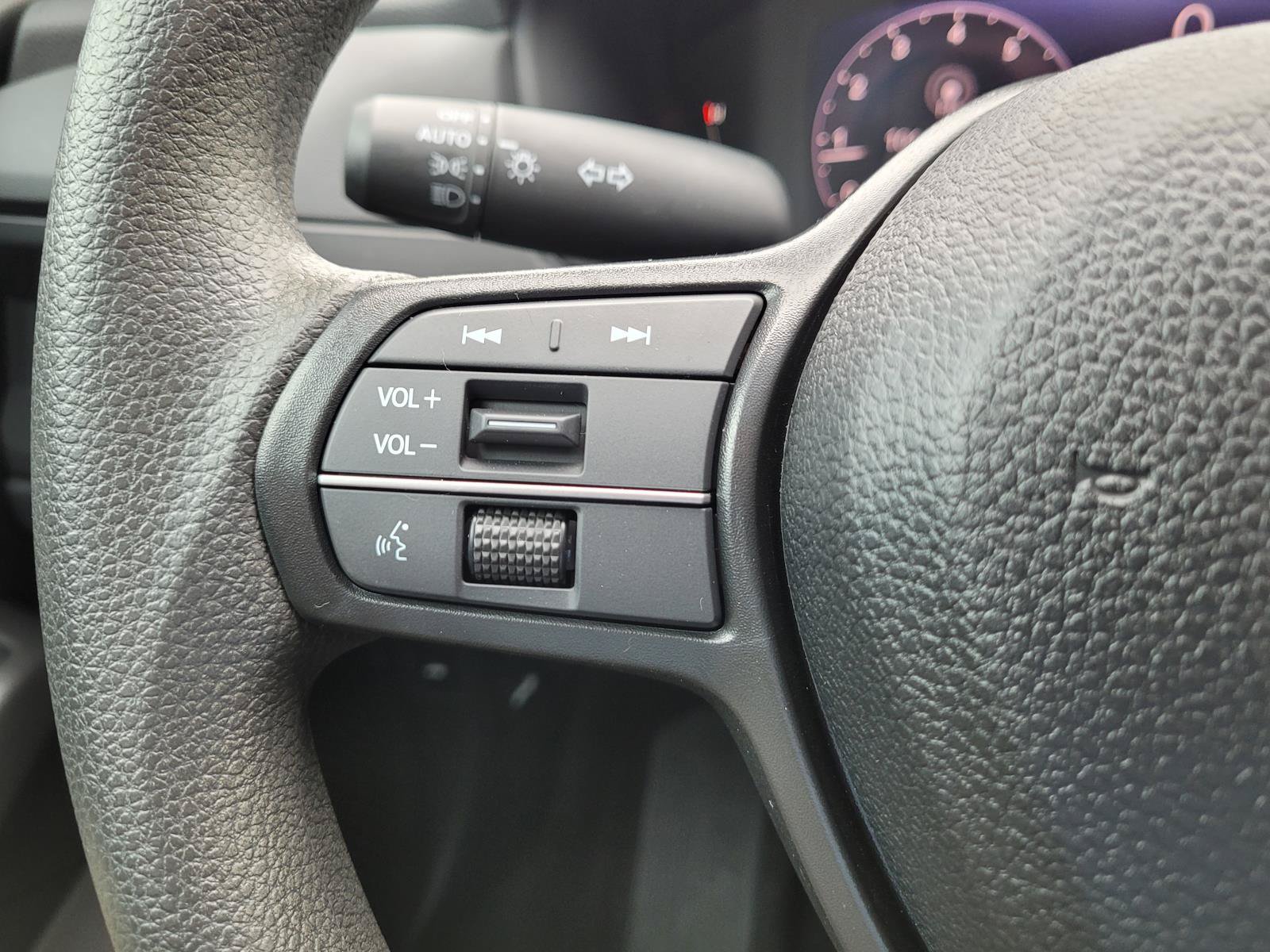 Used 2025 Honda Accord LX image 9