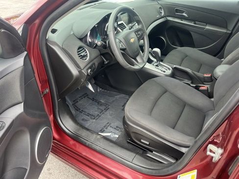 Used 2016 Chevrolet Cruze LT w/ Sun And Sound Package image 13