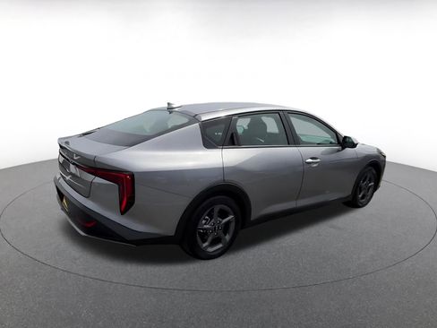 Used 2025 Kia K4 LXS image 14