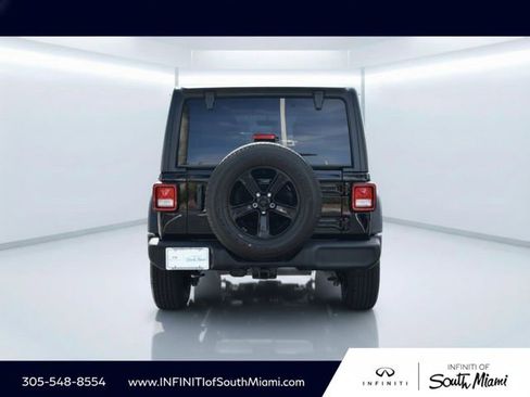 Used 2022 Jeep Wrangler Unlimited Sport AWD/4WD image 5