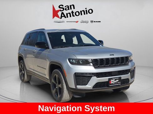 New 2026 Jeep Grand Cherokee Limited AWD/4WD image 2