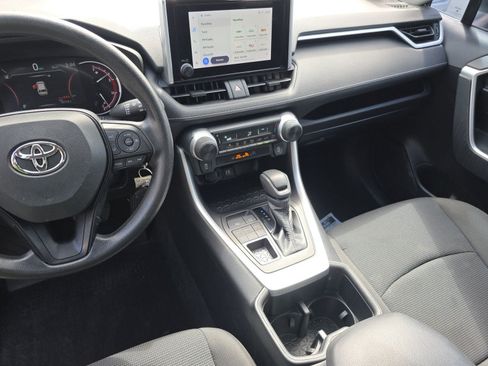 Used 2023 Toyota RAV4 LE AWD/4WD image 11
