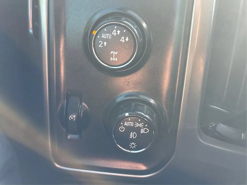 Used 2016 Chevrolet Silverado 1500 LTZ AWD/4WD image 34