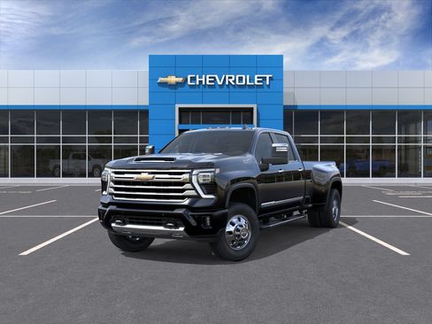 New 2026 Chevrolet Silverado 3500 High Country w/ High Country Premium Package AWD/4WD image 8