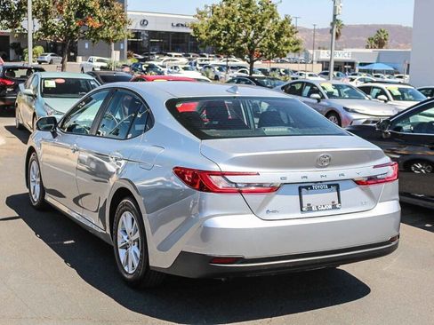 Used 2025 Toyota Camry LE FWD image 24