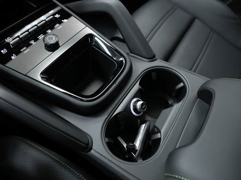 New 2025 Porsche Cayenne GTS image 31