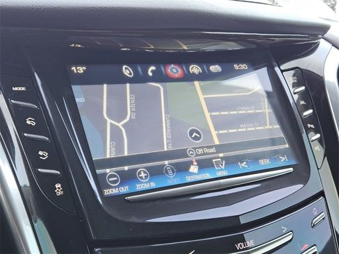 Used 2020 Cadillac Escalade Premium Luxury w/ Escalade Sport Edition image 19