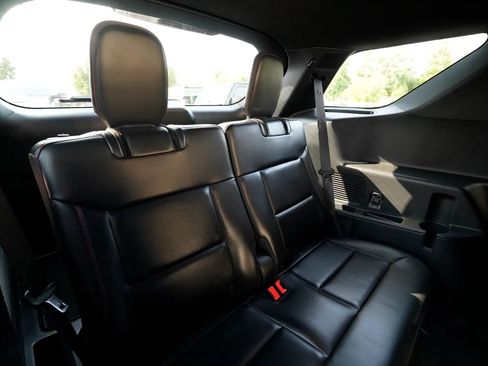 Used 2025 Ford Explorer ST-Line AWD/4WD image 39