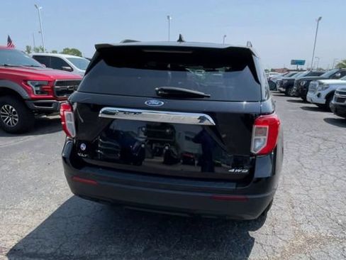 Used 2021 Ford Explorer XLT AWD/4WD image 9