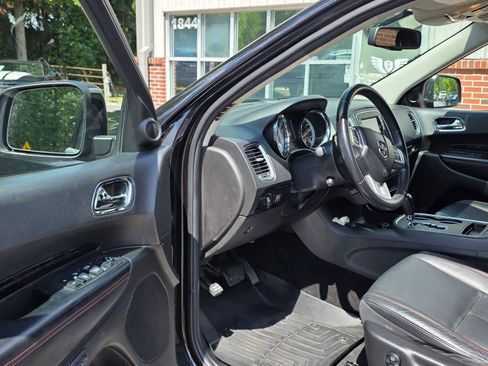 Used 2012 Dodge Durango R/T w/ Leather Interior Group RWD image 9