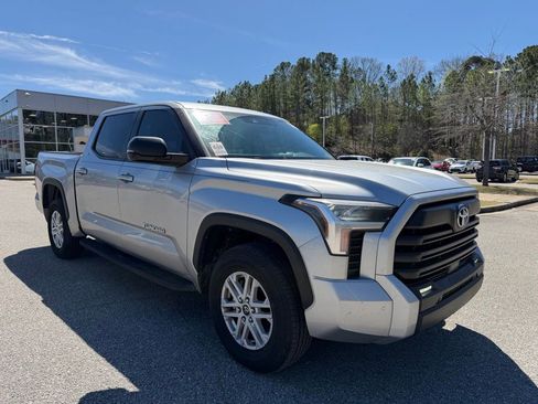Used 2024 Toyota Tundra SR5 w/ SR5 Premium Package image 4