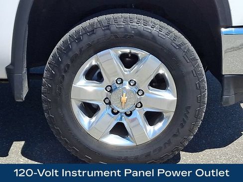 Used 2022 Chevrolet Silverado 2500 LTZ w/ LTZ Plus Package AWD/4WD image 29