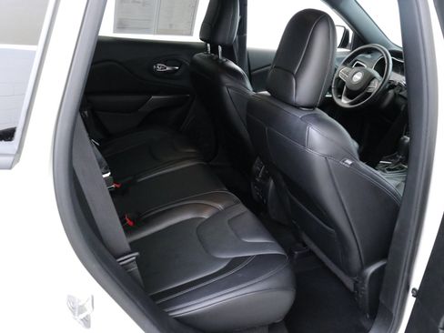 Used 2019 Jeep Cherokee High Altitude image 26