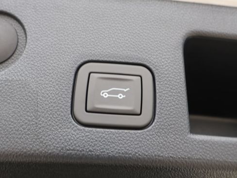 New 2027 GMC Terrain AT4 w/ Convenience Package III AWD/4WD image 30