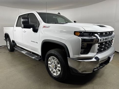 Used 2023 Chevrolet Silverado 2500 LT w/ Convenience Package image 3