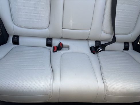 Used 2024 Mercedes-Benz GLC 300 4MATIC image 26