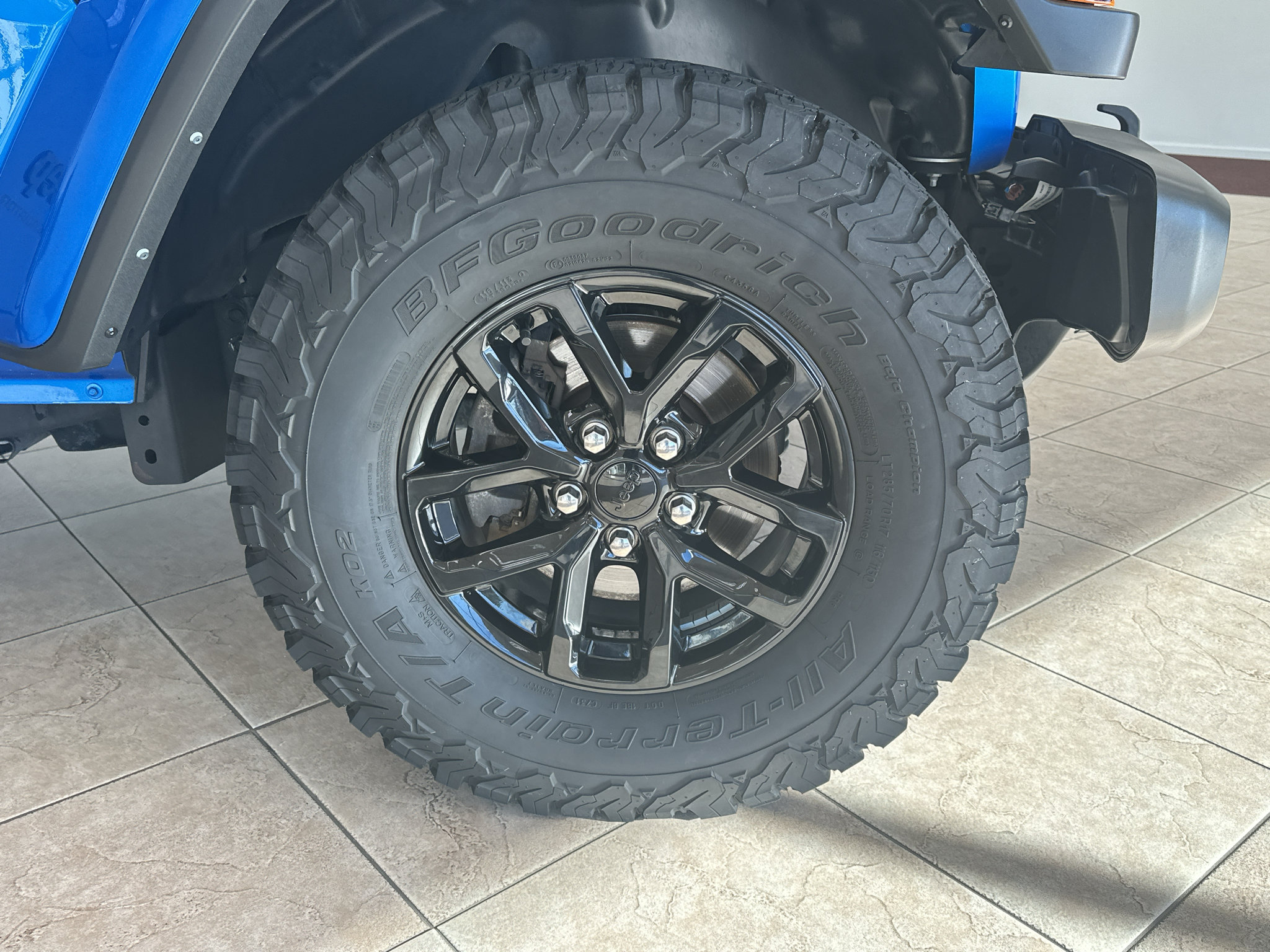 Used 2023 Jeep Gladiator Sport AWD/4WD image 21