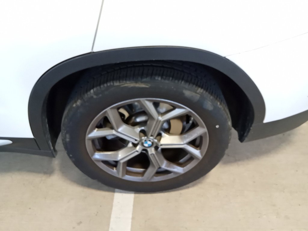Used 2024 BMW X3 xDrive30i w/ Premium Package AWD/4WD image 16