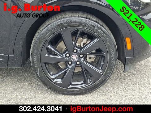 Used 2023 Buick Envision Preferred FWD image 8