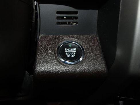 Used 2018 Ford F150 King Ranch w/ Equipment Group 601A Luxury AWD/4WD image 14