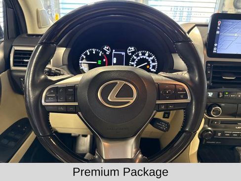 Used 2022 Lexus GX 460 Premium w/ Premium Package image 14