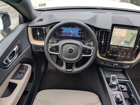 New 2026 Volvo XC60 B5 Core image 17
