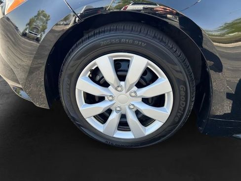 Certified 2023 Toyota Corolla LE image 11