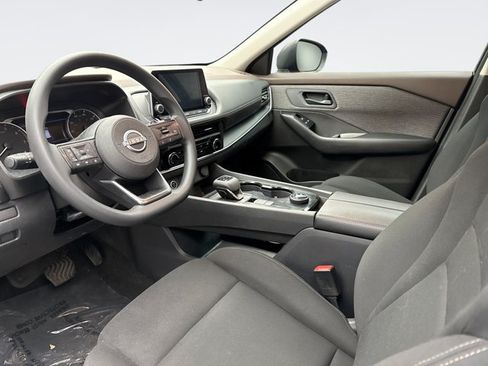 Used 2023 Nissan Rogue S AWD/4WD image 10