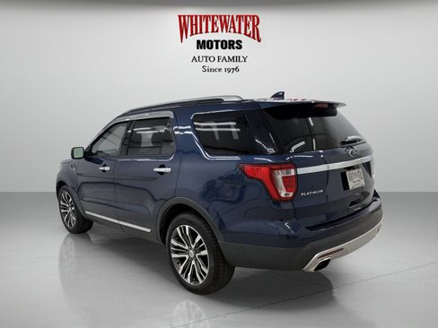 Used 2017 Ford Explorer Platinum AWD/4WD image 2