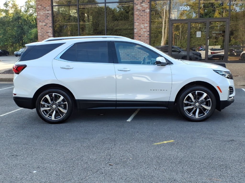 Used 2024 Chevrolet Equinox Premier AWD/4WD image 3