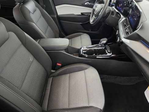 New 2026 Chevrolet Trax LT w/ Driver Confidence Package FWD image 16