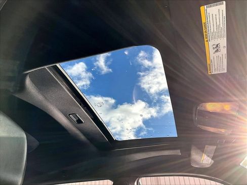 Used 2024 Dodge Durango GT image 23