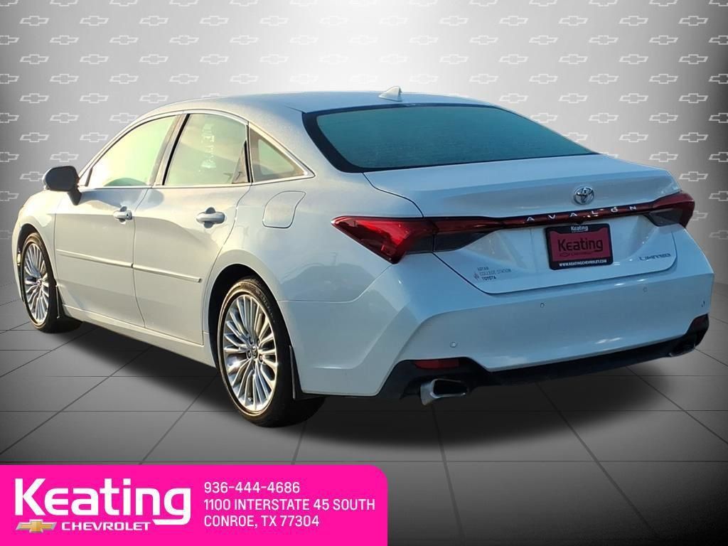 Used 2020 Toyota Avalon Limited w/ Advanced Safety Package FWD image 2