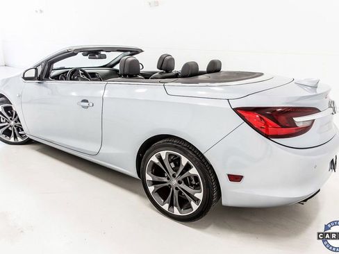 Used 2019 Buick Cascada Premium image 4