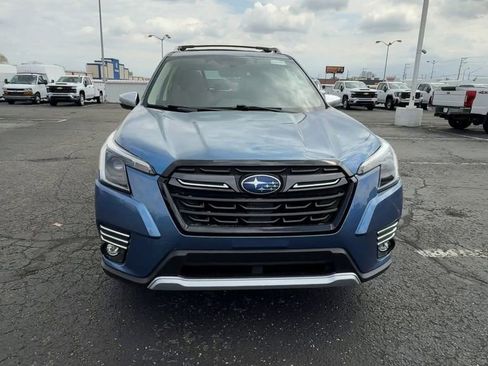 Used 2023 Subaru Forester Touring image 3