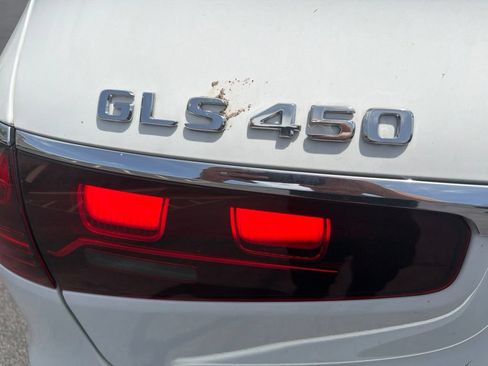 Used 2026 Mercedes-Benz GLS 450 4MATIC image 4