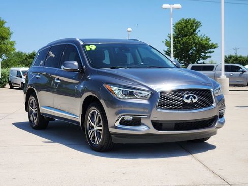 Used 2019 INFINITI QX60 Luxe w/ Essential Package AWD/4WD image 3
