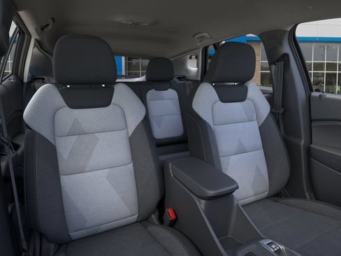 New 2026 Chevrolet Trax LS w/ LS Convenience Package FWD image 16