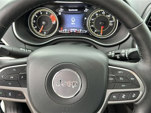 Used 2021 Jeep Cherokee Limited w/ Elite Package image 11