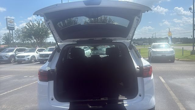 Used 2025 Chevrolet Blazer LT FWD image 10