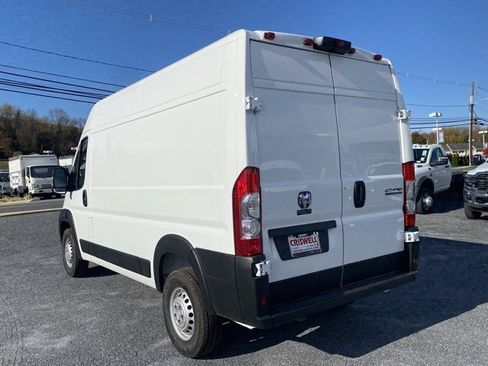 New 2026 RAM ProMaster 2500 w/ Convenience Group image 5
