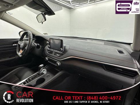 Used 2022 Nissan Altima 2.5 SR AWD/4WD image 39