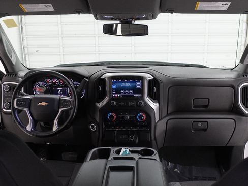 Used 2022 Chevrolet Silverado 1500 LT w/ Z71 Off-Road Package AWD/4WD image 30