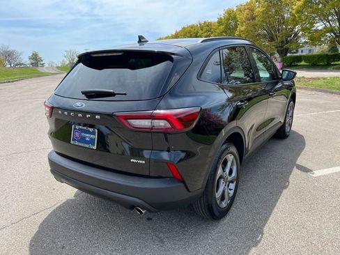 Used 2025 Ford Escape ST-Line Select AWD/4WD image 11